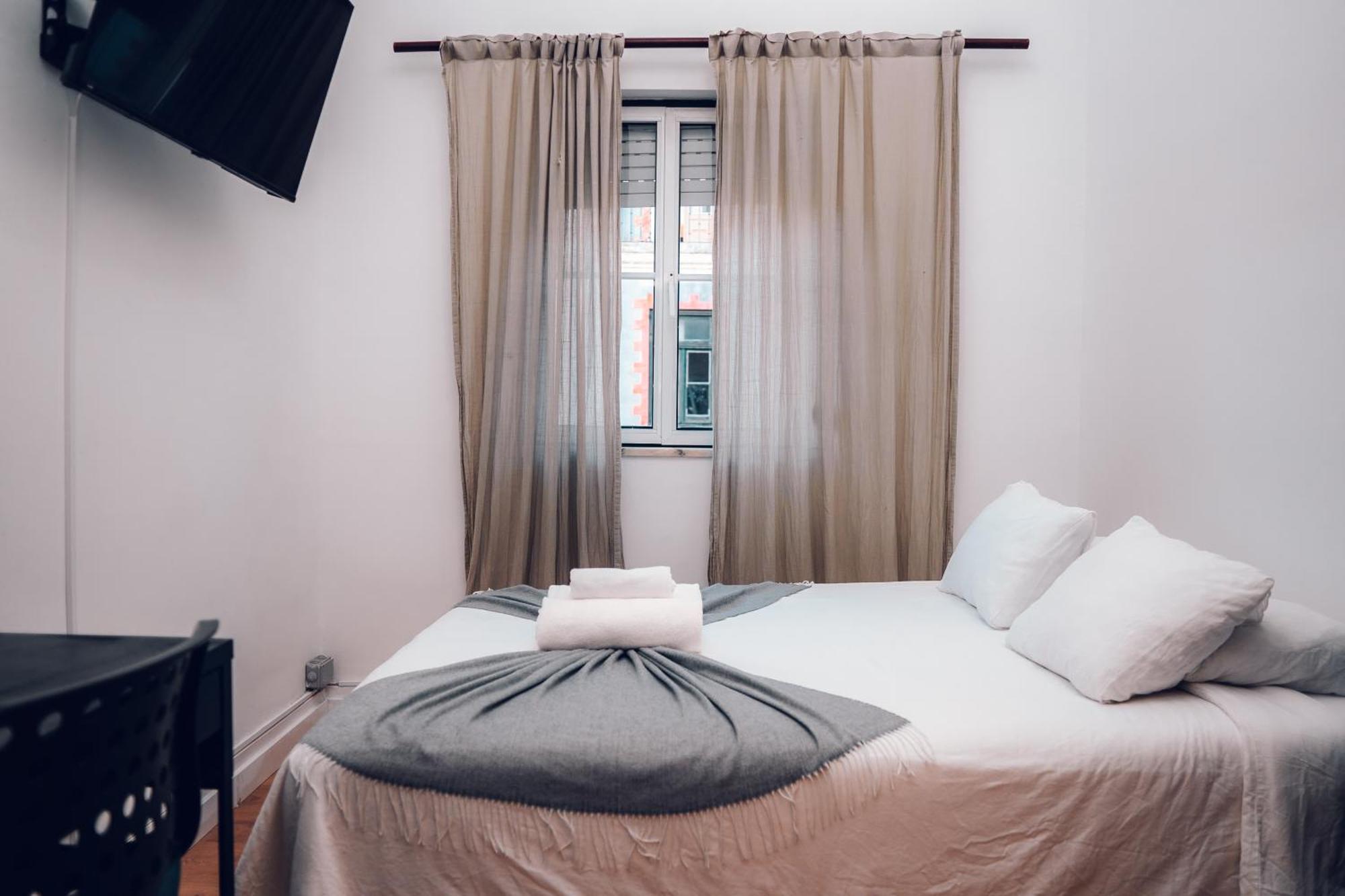Guest house Alameda *